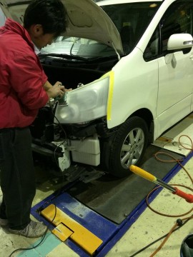 ノア（NOAH)ヘッドライト磨き