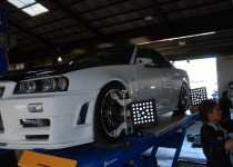 日産　スカイライン（NISSAN)　34GT-R　4輪アライメント（アムテックス）