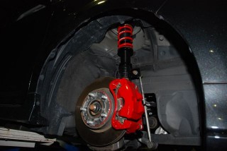 トヨタ　カローラルミオン（TOYOTA)　4輪キャリパー塗装　自動車修理事例