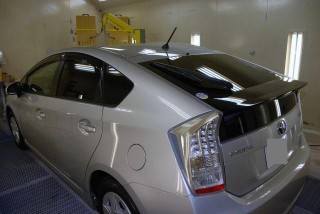 トヨタ　プリウス（TOYOTA　PRIUS）　スモーク　カーフィルム貼り