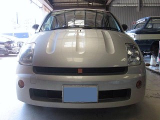 トヨタ　ウィルVI(TOYOTA　WILL　VI)　鈑金塗装事例