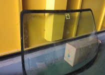 ダイハツ　ムーヴ(DAIHATSU　MOVE)　フロントガラス交換