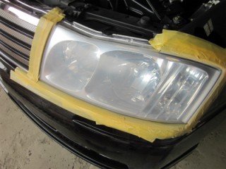 日産　Y34グロリア（NISSAN　GLORIA）　　ヘッドライトのクモリで困っている方、ライト磨きま専家？？