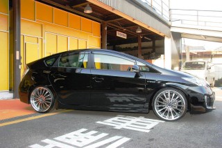 中間市☆T様　トヨタ　プリウス(TOYOTA　PRIUS) Jプランで新車のご成約ありがとうございます。