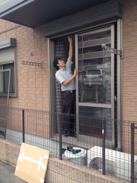 坂本自動車不動産事業部ガラス交換