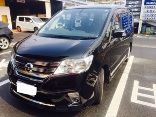 NISSAN SERENA(ニッサンセレナ)フロントガラス修理