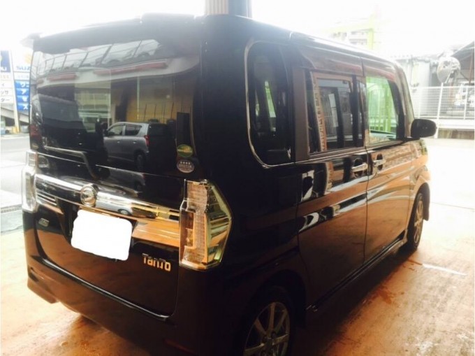 DAIHATSUTANTO （ダイハツタント）リアバンパー修理・テールレンズ交換