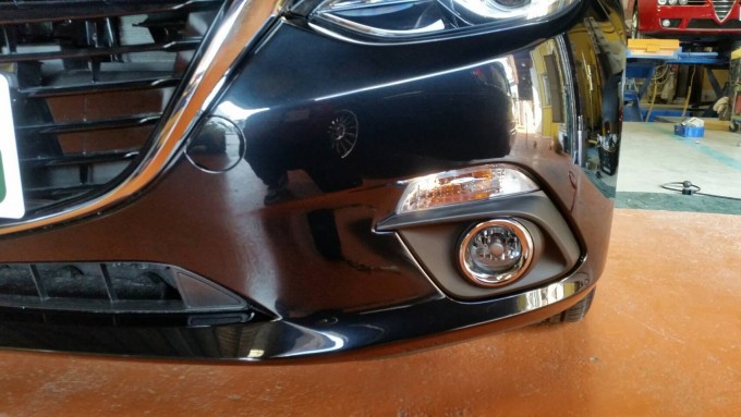 MAZDA AXELA（マツダアクセラ）フロントバンパー修理