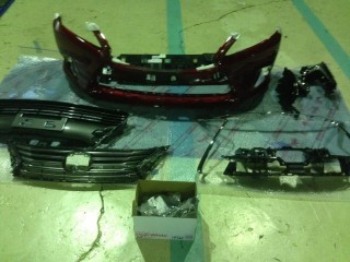 LEXUS HS（レクサスエイチエス）フロント廻り後期仕様完成！