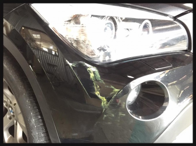 BMW X1 フロントバンパー塗装
