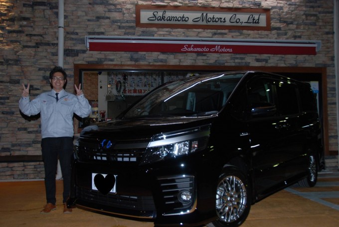 TOYOTA VOXY HV（トヨタヴォクシーハイブリッド）☆Jプラン